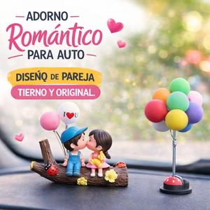 Adorno Romántico para Auto – Figura de Pareja Tierna Besándose con Globos y Detalles Coloridos, Diseño Original y Decorativo, Ideal para Decoración de Auto, Regalos para Novios, Parejas, San Valentín, Cumpleaños, Día del Amor, Ambientación de Tablero y Espacios Pequeños