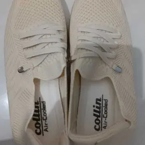 COLLIN Sepatu Slip On Rajut Sneakers Unisex Tali Mati Trendy Comfy  Ringan CL5126-W & SKT1007-W