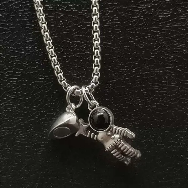 kalung couple astronaut spaceman magnetic necklace jka229 3