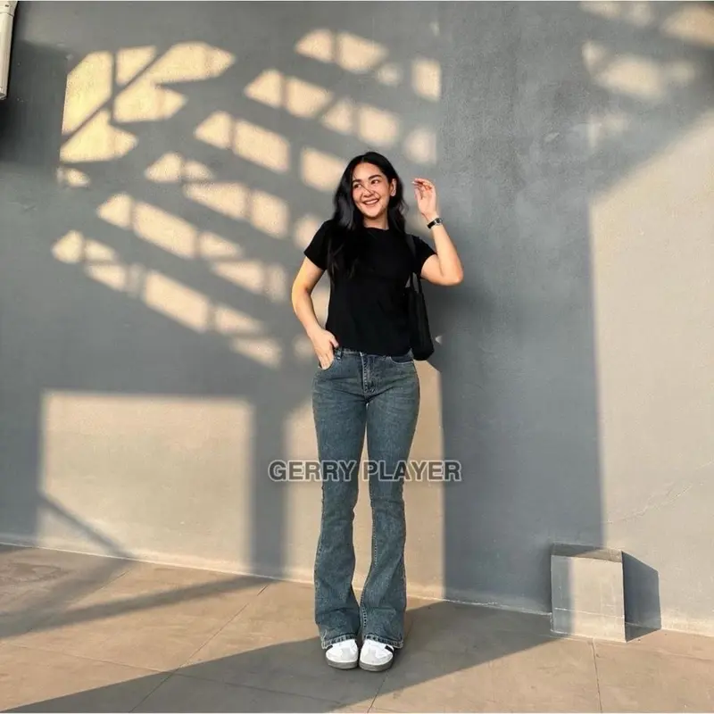 Highwaist Jeans Cutbray Celana Cutbray Wanita Cutbray stretch Gaya Retro Kekinian Bawahan Panjang Vintage  Melar Nyaman Korean XL Ritsleting -fitting cut Blue jeans  cutbray Light Kaki Denim Keren 4