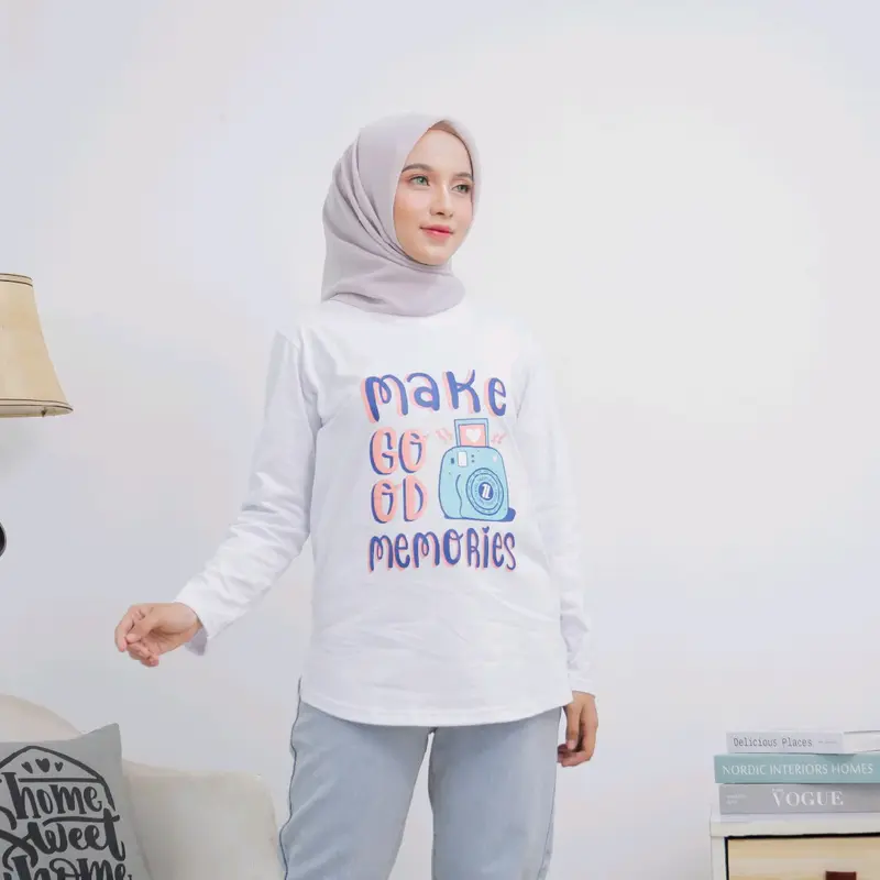 Kaos Wanita Belah Samping Motif Sablon Lembut 7NEXT LEVEL - Putih - Baju Semi Oval Keren Atasan Combed Nyaman Panjang - Santai, Katun baju labubu macaron Simple Variasi Tshirt Polos 4