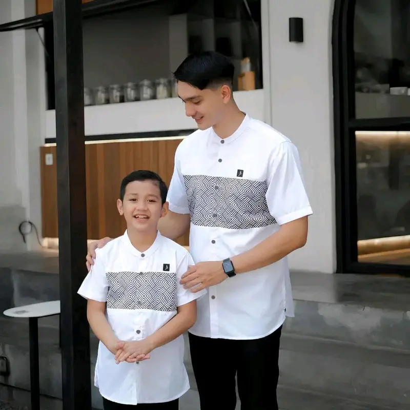 PREMIUM || KOKO DEWASA DAN ANAK COUPLE MODEL BARU baju couple ayah dan anak motif batik kombinasi warna hitam Putih Navy Cokelat Hitam Polos Katun Setrip Keluarga Muslim Pasangan Panjang Ibu 4