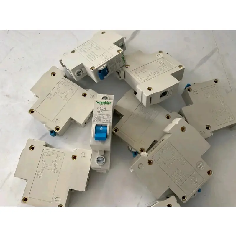 MCB SCHNEIDER PLN 1 PASHE 2A 4a 6a original siap pakai Alat 2