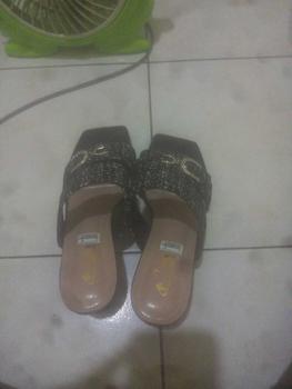 Product Review of Sultan Shoes | Sendal Hak Tahu 5 cm Wanita Flat Slop Tali Kokop Kekinian Aksesoris Gesper Rantai D | Sandal High Heel 5cm CasuaL from Z**n A**a F**x 0