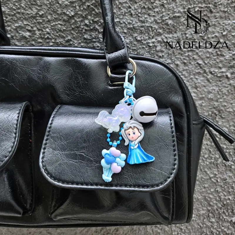 Nadeldza Bag Charm Mini Strap Karakter Princess Magi Bunyi Lonceng Glow in The Dark/ gantungan Ts HP Karakter Glow in The Dark 1