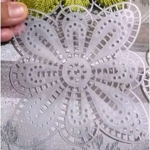 kanvas plastik rajut motif kupu