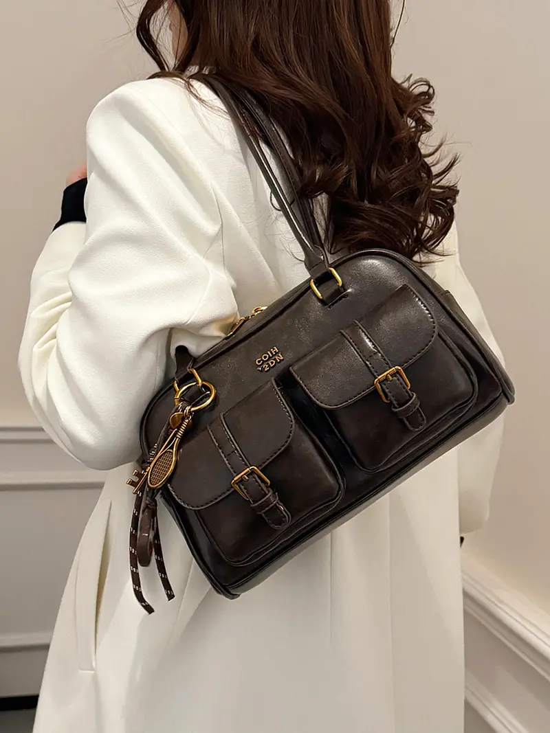ショルダーバッグ　メッセンジャーバッグ　ブラック　上品 ふわふわ GEX Messenger Bag - メッセンジャーバッグの新しいかたち| WHITEÂGE
