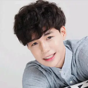 WIG KOREA RAMBUT PENDEK MODEL IKAL WARNA HITAM KODE WIG IKAL