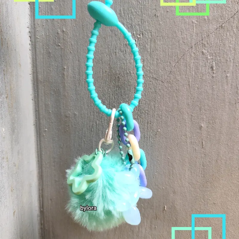 Bagcharm Pompom Bylora (Gantungan Tas Pompom) macrame bag 2