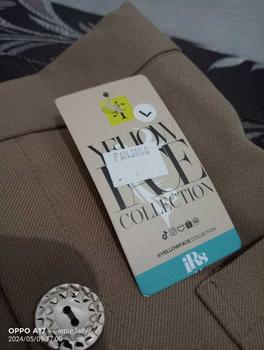 Product Review of Yellowface Viona Skirt Bahan Semi Woll Premium / Rok Wanita Korean Style / Rok Span / Rok Kerja / Rok Santai Polos Kancing Tengah / Rok Model Midi dan Panjang from e**y 3