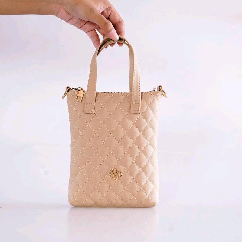 Dompet sakura/dompet elegan/dompet simple/dompet dan tas selempang/dompet import Wanita 1