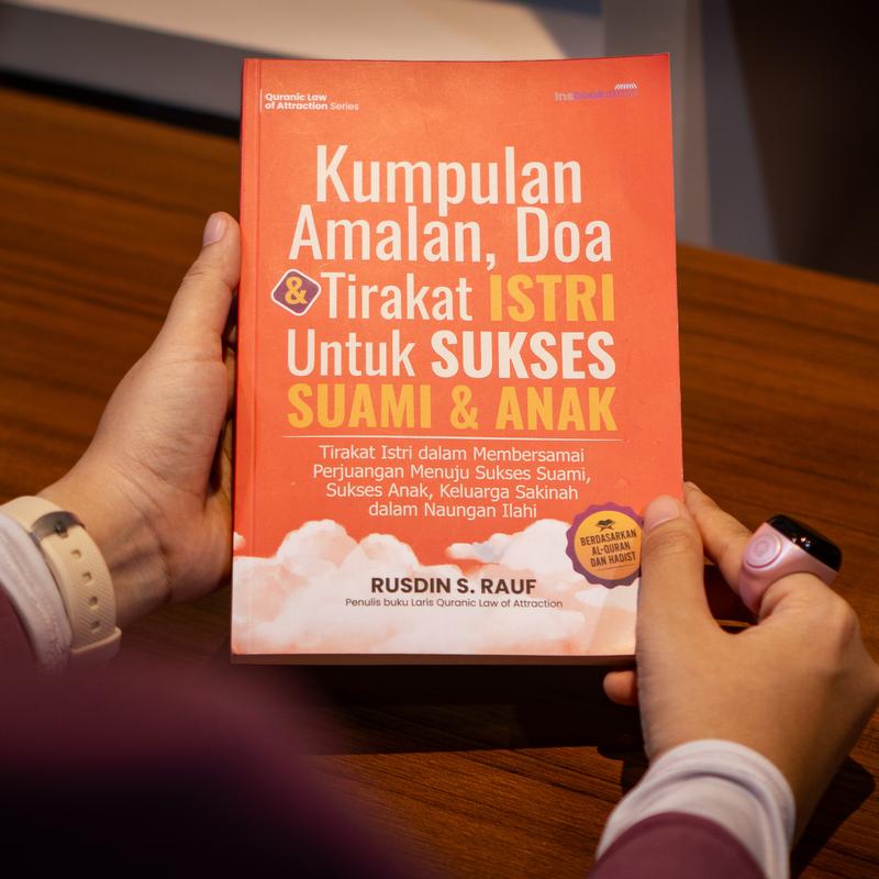 (Paket Lengkap) Kumpulan Amalan, Doa, & Tirakat Istri Untuk Sukses Suami dan Anak – Buku Agama Islam Buku Doa dan Zikir 44 Doa Ampuh Pelancar Rezeki 1