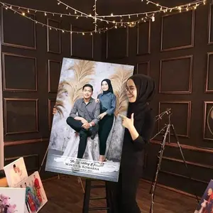 Cetak Foto Prewedding Bingkai Kayu Ukuran Besar 75x50cm