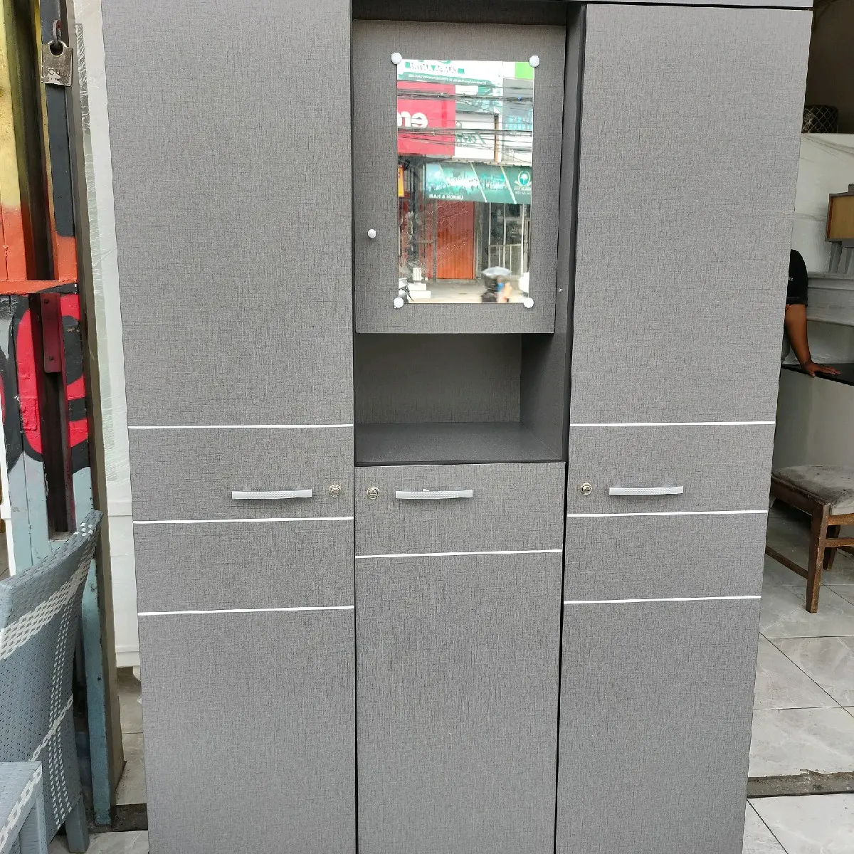 LEMARI EKONOMIS PROMO 3pintu