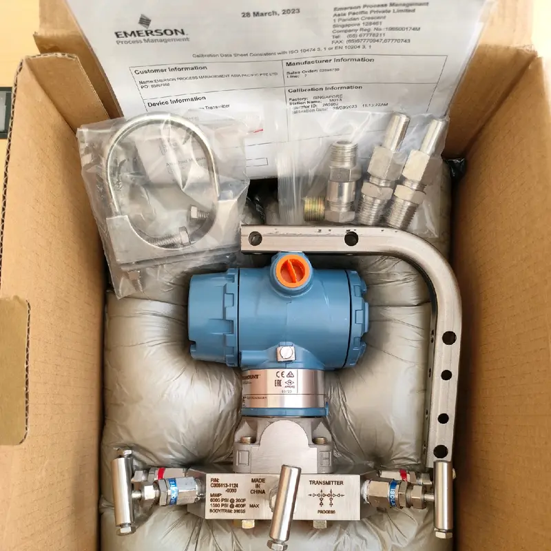 Differential Pressure Transmitter ROSEMOUNT 3051CD4A Range 0-30 Psi 1
