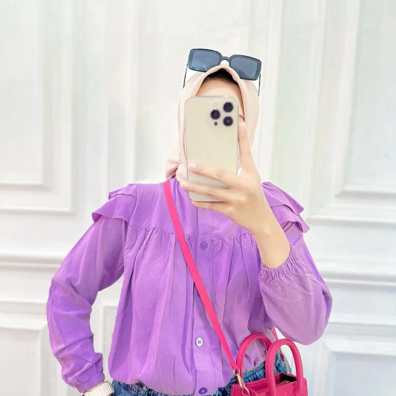 Blouse YUMNA Fluffy Oversize Korean Style - Baju Top Wanita Cute Panjang Kancing Nyaman Atasan y2k yumna putih kemeja viral 6