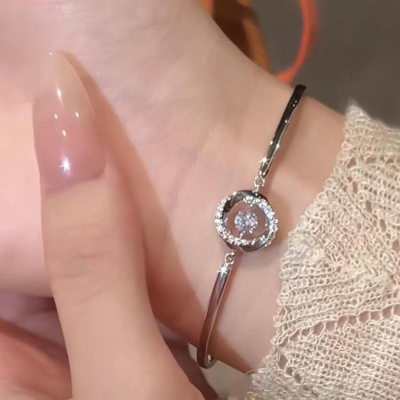 Product Introduction of Three-Second Heartbeat Bracelet Niche Versatile Fashion Bangle 2