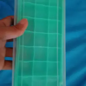 Cetakan Es Batu + Penutup Kotak Ice  Cream Cube Tray Plastik Silikon