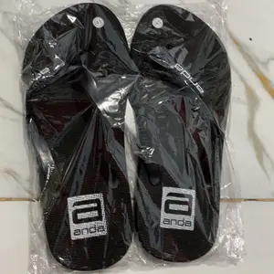 sandal pria casual logo anda ringan, lentur nyaman ukuran 38-42