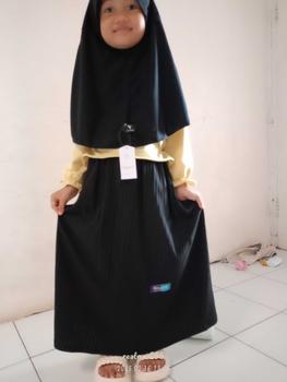 Product Review of MANASIKANA Zola Skirt Rok Anak Perempuan Premium Knitt 3-13 tahun Fashion from S**a S**h 0