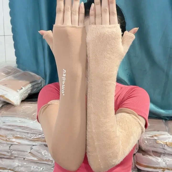 3 ĐÔI ỐNG TAY LÔNG NHUNG Ủ KEM ĐI NẮNG( HÀNG QUẢNG CHÂU SẢN XUẤT