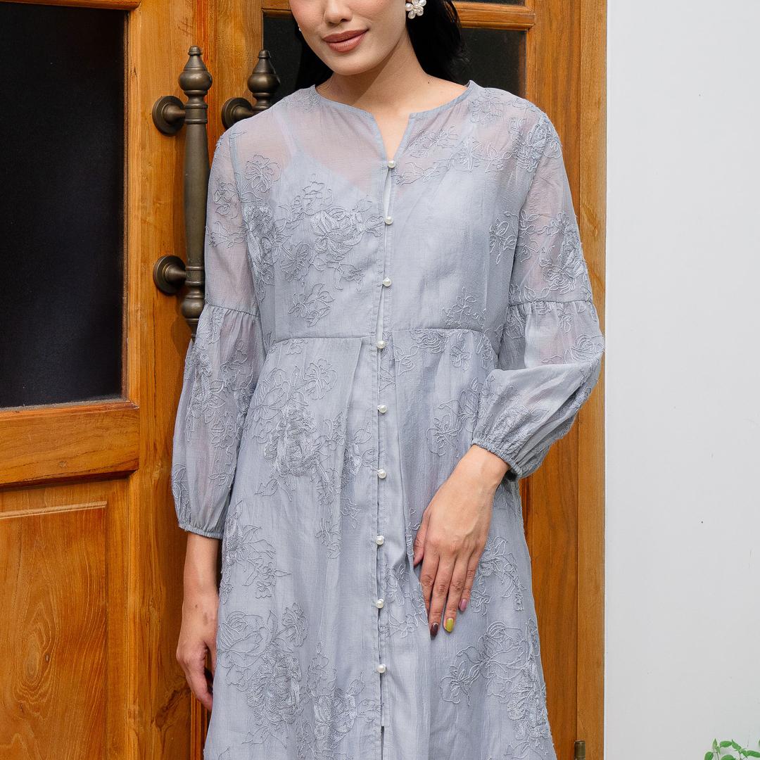 This Is April EID Isra Dress Setelan Remaja Lebaran 2026 Katun Bordir Floral Lengan Balon Vintage Aesthetic Dress Raya Grey