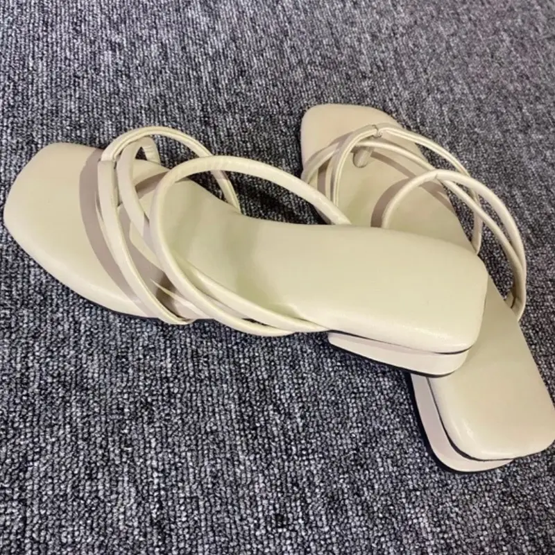 SELARA’S Nancy Sandal Teplek Hak 3cm 3