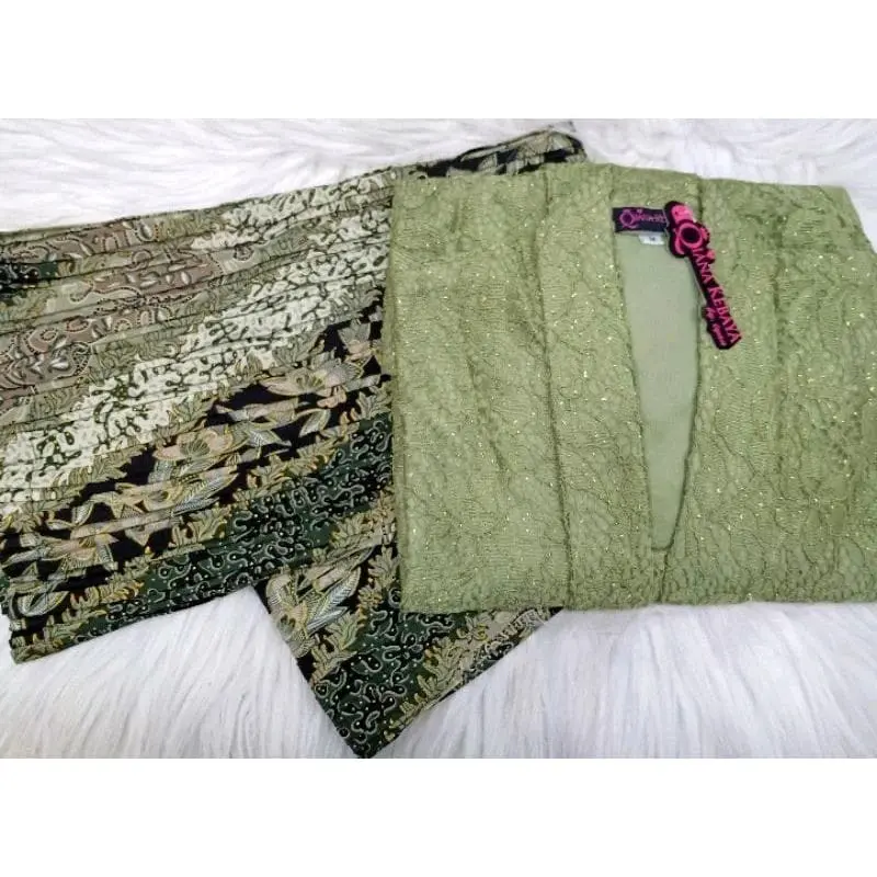 Atasan Kebaya Brokat Modern Floy Kartini Lengan 7/8 Baju Kondangan Simpel Elegan 8