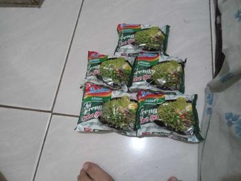 Product Review of Indomie cabe ijo isi 5 pcs Hijau Pedas Instan Makanan from S**a C**a 1