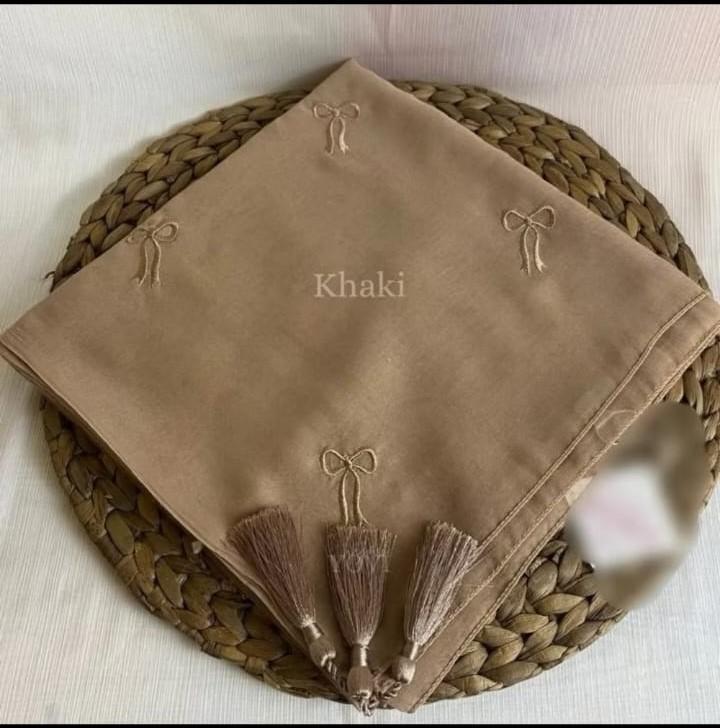Kerudung Segi Empat Coquette Paris Jadul Tassel Hijab Bordir Pita Kecil 9