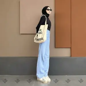 Highwaits Loose Jeans Celana Light blue-Jeans Wanita Kekinian Jeans Loose Straight Desain Modern Nyaman untuk Aktivitas Sehari-hari