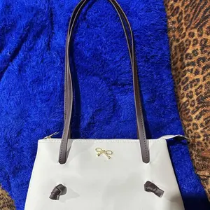 Ribbon Bag New Collection Tas Wanita Murah Berkualitas Dengan Pilihan Warna mahogany ivory Hitam