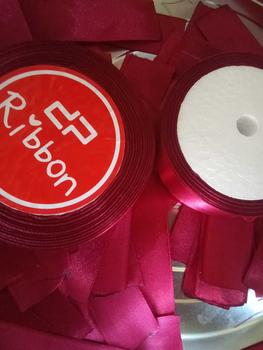 Product Review of PITA SATIN 1inch atau 2,5CM . 1 Roll 20 - 25 yard. Souvenir hampers kain polos parcel from A**A 1