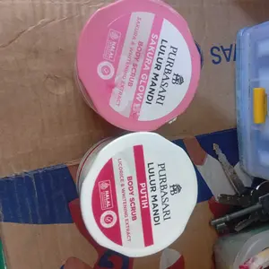 [SPECIAL BUNDLING 3 PCS] PURBASARI Lulur Mandi Body Scrub | Netto 200 gr & 100 gr | Sakura + Putih + Bengkoang Perawatan Tubuh Mencerahkan