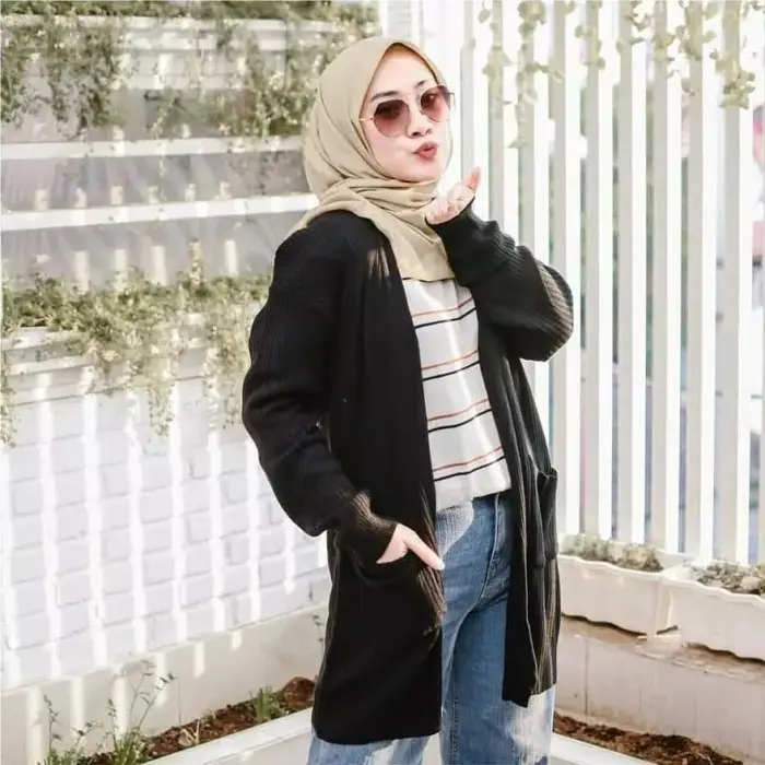Belle Long Outer Cardigan Rajut Wanita Fit Oversize Panjang  Knitwear  Kardigan 4