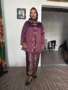 Product Review of KEBAYA TUNIK CATALEYA LAMARAN WISUDA KEKINIAN - KEBAYA SATIN PAYET dinda from w**i 0