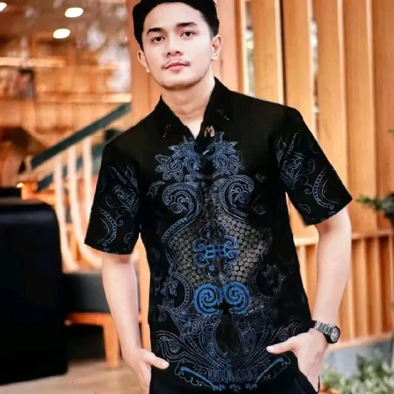 hem batik lengan pendek pria 0