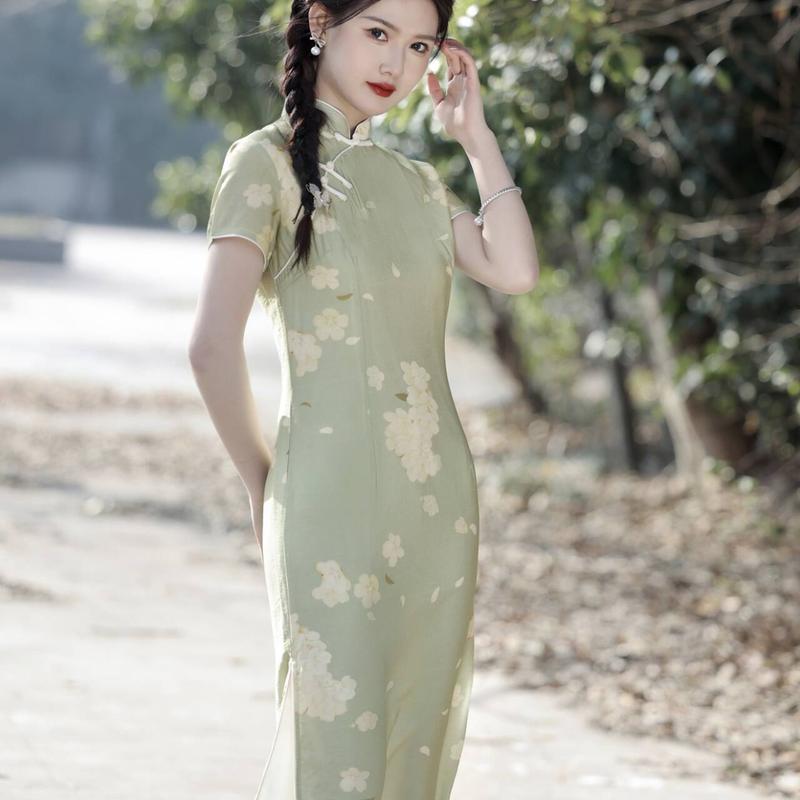 Product Introduction of [New green flower printed short-sleeved cheongsam women] slim and long design, slim and elegant, suitable for women's daily/banquet wear, interpretation of oriental classical charm! 5