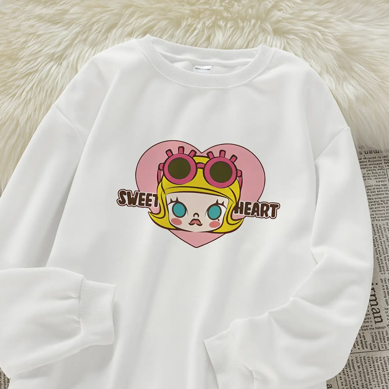 B000284  Hoodie wanita sweater hoodie leher bulat wanita / Cetakan boneka sayang yang lucu / sweater gaya kebesaran kasual modis  crewneck cewek aesthetic