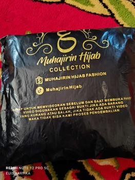 Product Review of (71k Get 3) Kerudung Instan Bergo Maryam Tali Non Pad Crinkle Airflow Size L - Muhajirin Hijab muslim syari Nyaman Panjang from E**s K**a 1
