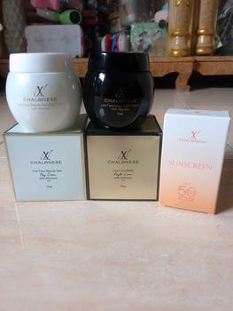 Product Review of CHALONESE Paket Skincare Sunscreen Cream Moisturizer BPOM ( Sunscreen SPF 50Pa+++ + Day & NIght Cream) Pelembab Wajah Anti-UV Facial Hitam from l**a 0
