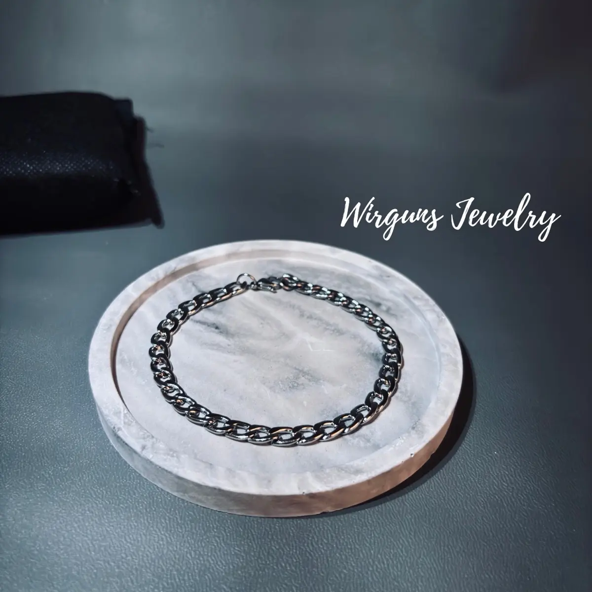 Gelang Titanium Pria Model Terbaru Anti Karat - Elegan dan Awet Bracelets bracelet rexx putih Hadiah Aksesoris rantai