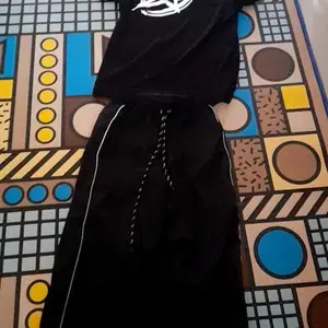 Berwarna Reflektif 100% Katun T-shirt Atasan Baju Kaos Anak Laki Laki Perempuan Lengan Pendek Distro Keren Premium Putih Hitam Merah(6-13 THN) G