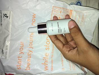 Product Review of WHITE STORY Glow Arbutin Dark-Spot Serum - Serum Pencerah Wajah Atasi Noda / Flek Hitam Bekas Jerawat | Mencerahkan Kusam from ￶** 2