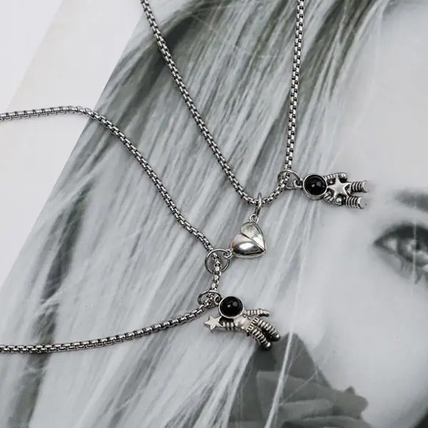 kalung couple astronaut spaceman magnetic necklace jka229 4