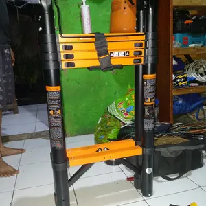 Garansi 10 tahun Tangga lipat teleskopik multifungsi 1,7/2,1/2,5/2,9 juta Portabel Tangga teleskopik tanpa siku Tangga lipat berbahan paduan aluminium