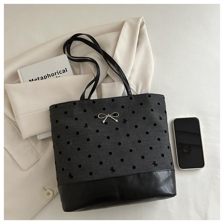 Polka dot print bow shoulder bag fashion trend large capacity casual bag underarm tote bag para sa mga kababaihan Polka dot print bow shoulder bag fashion trend large capacity casual bag underarm tote bag para sa mga kababaihan