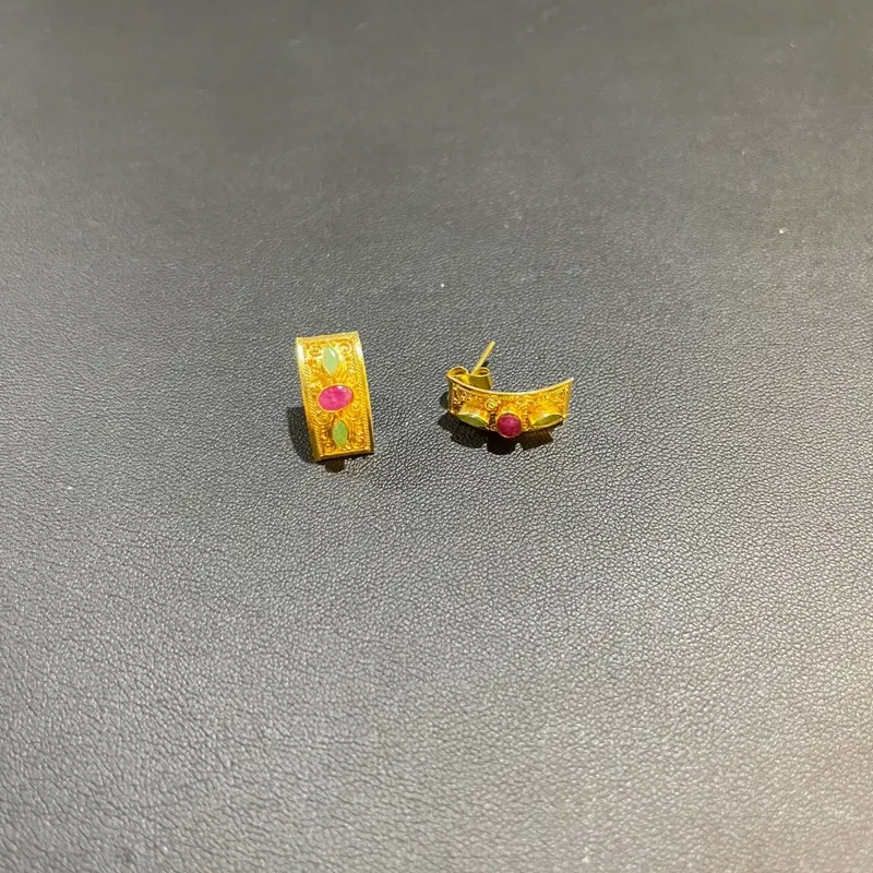 Sumpel / Giwang Perak Motif Kotak Rubi Zambrud