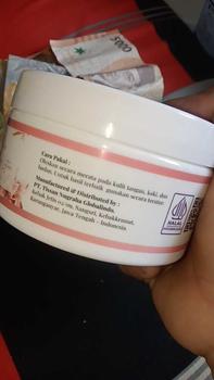 Product Review of Omaira Lightening Lotion with 5% niacinamide + Sunscreen Agent | Membantu Mencerahkan Kulit Tubuh | Membantu melindungi dari paparan sinar UV | Membantu Melembabkan Kulit Tubuh | Membantu menyamarkan Bekas luka (BPOM dan HALAL) from R**a 1