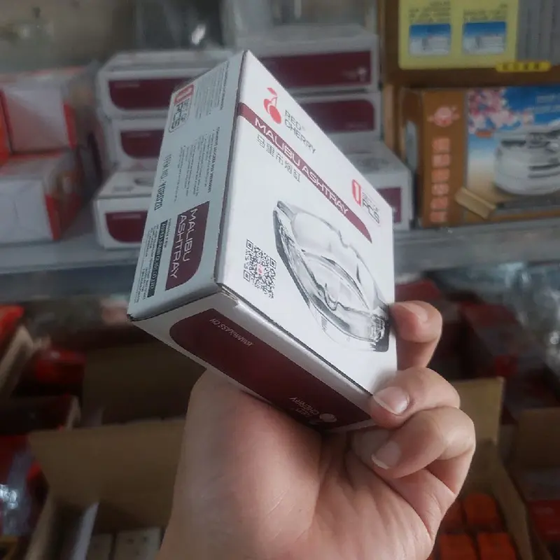 Gạt tàn thủy tinh trong cao cấp 4